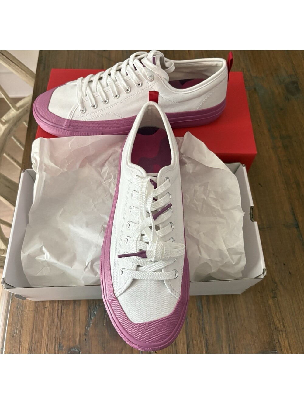 Chick-Fil-A SZ 10 Men’s Shoes Sauce ‘23 Polynesian/Purple Sneakers White Low Top